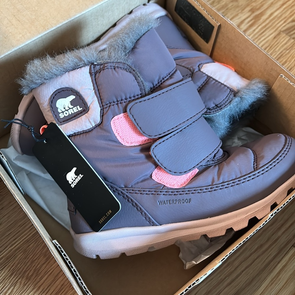 Sorel Whitney strap boot